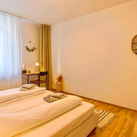 4-Room Luxury Apartment - Close To Central Station, Free Parking, Kitchen Leipzig Eksteriør billede