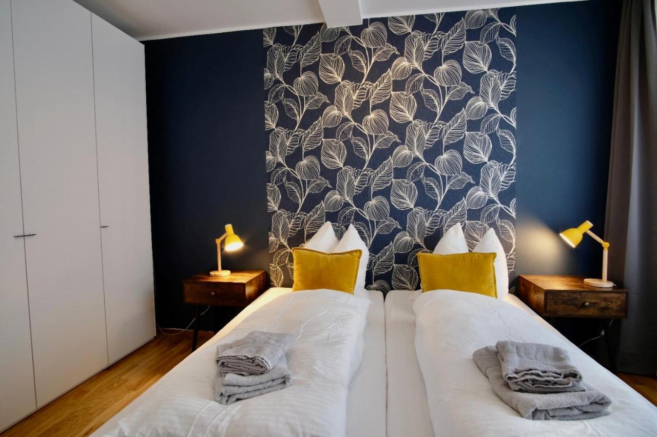 4-room Luxury - Close To Station, Free Parking, Kitchen Apartment
